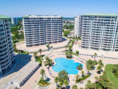 Destin Luxury Vacation Condo Sleeps Eight Guests